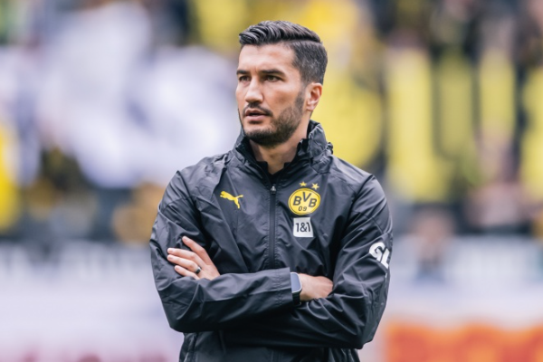 多特蒙德近期的表现不定引球迷质疑 多特蒙德近期的表现不定引球迷质疑