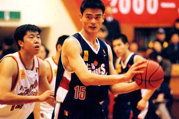 CBA出过哪些亚洲级别的球员? CBA出过哪些亚洲级别的球员?