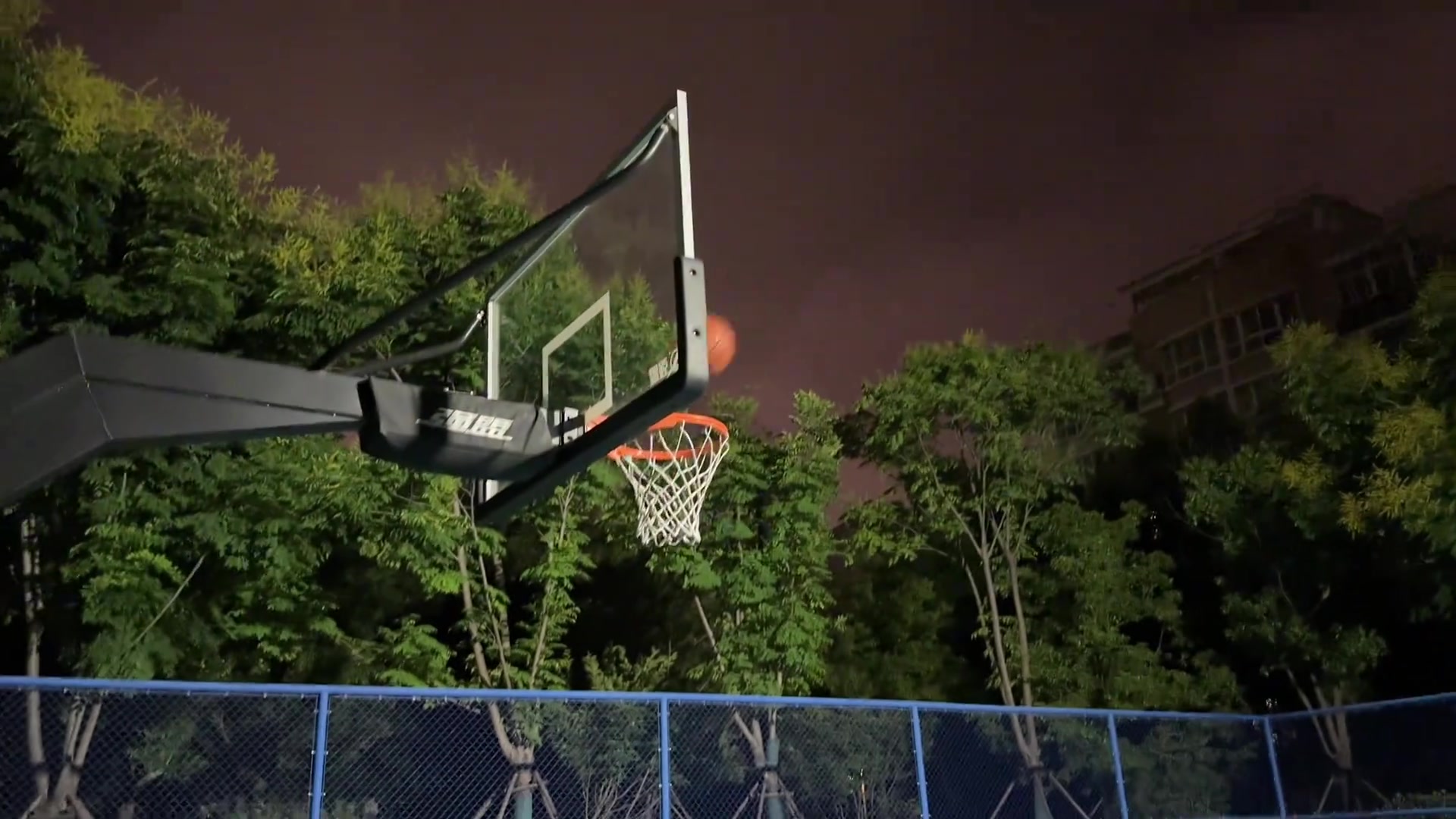 确实帅乔治这个小连招练出来找女朋友都快了 确实帅乔治这个小连招练出来找女朋友都快了